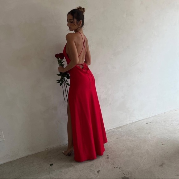NWOT HOUSE OF CB Zanab Red Thigh Slit Open Back Maxi Dress sz XS - Picture 2 of 10